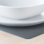 LIND DNA Serene Anthracite tányéralátét nagy szögletes