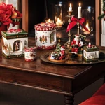 V&B Christmas Toys zenélő doboz 15cm, Télapó fotelben
